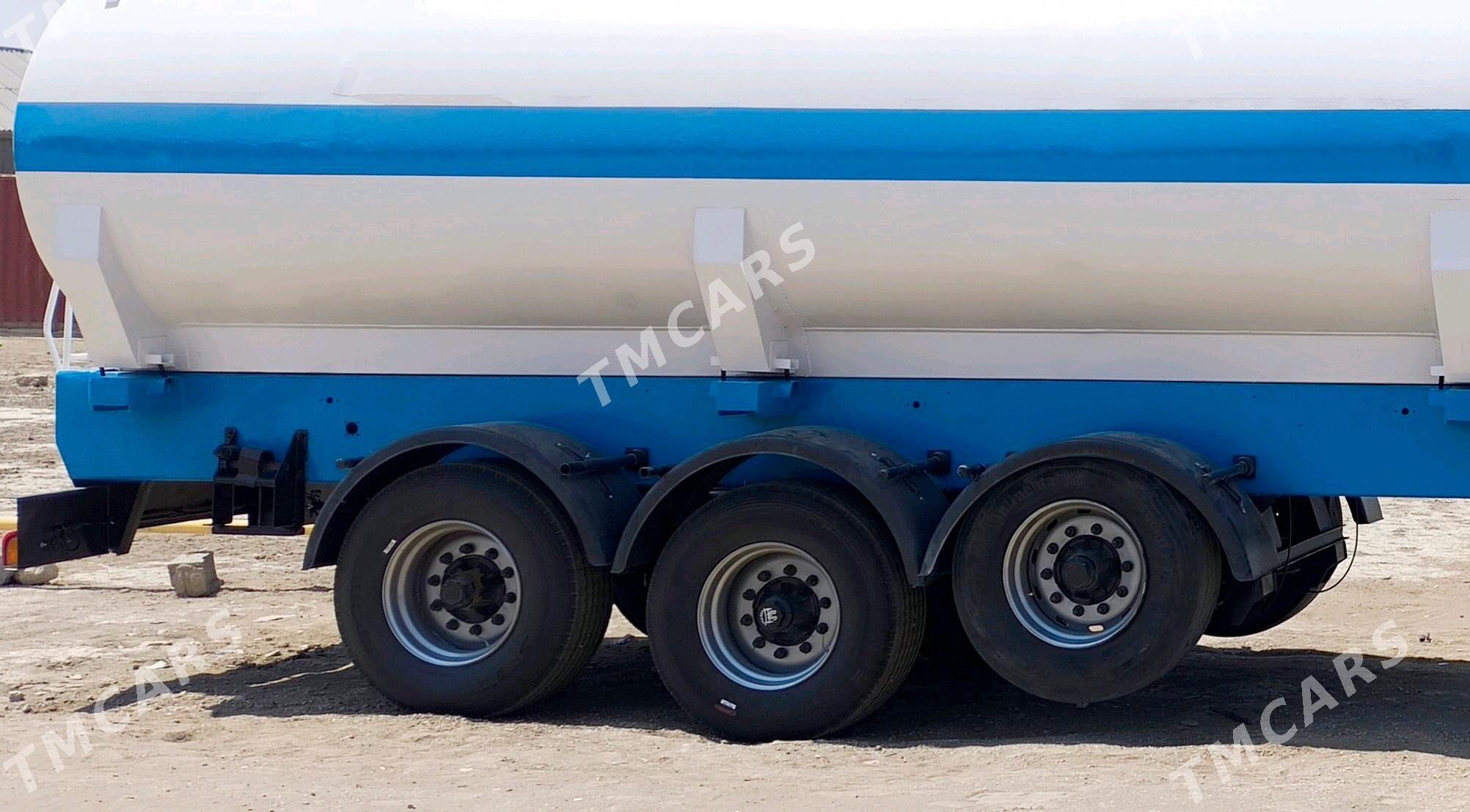 Kogel Combi 2011 - 300 000 TMT - Гумдаг - img 11