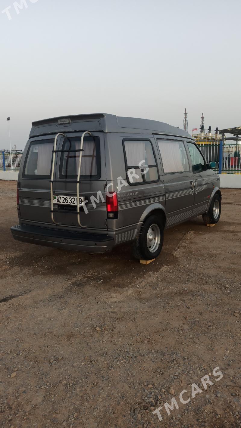 Chevrolet Astro 1995 - 90 000 TMT - Дянев - img 5