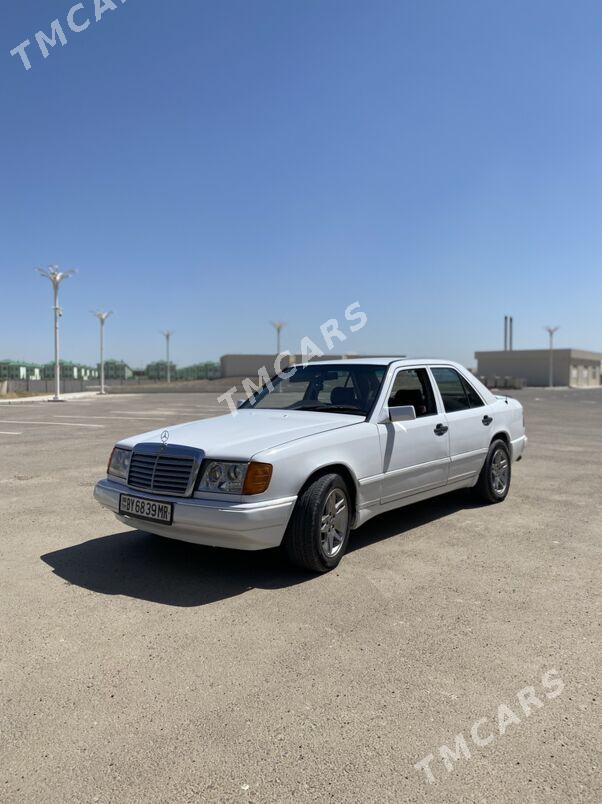 Mercedes-Benz E320 1988 - 49 999 TMT - Mary - img 3