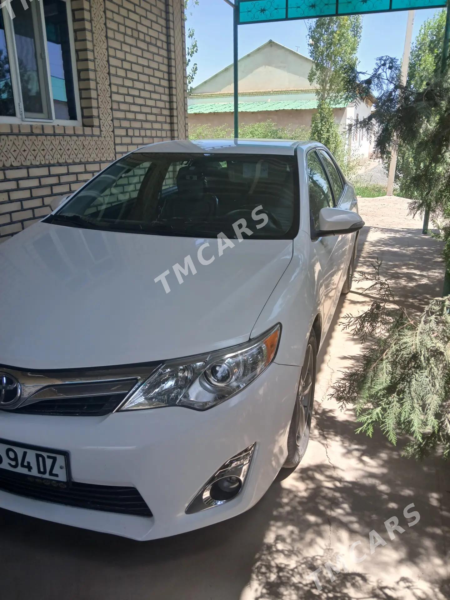Toyota Camry 2012 - 200 000 TMT - Дашогуз - img 6