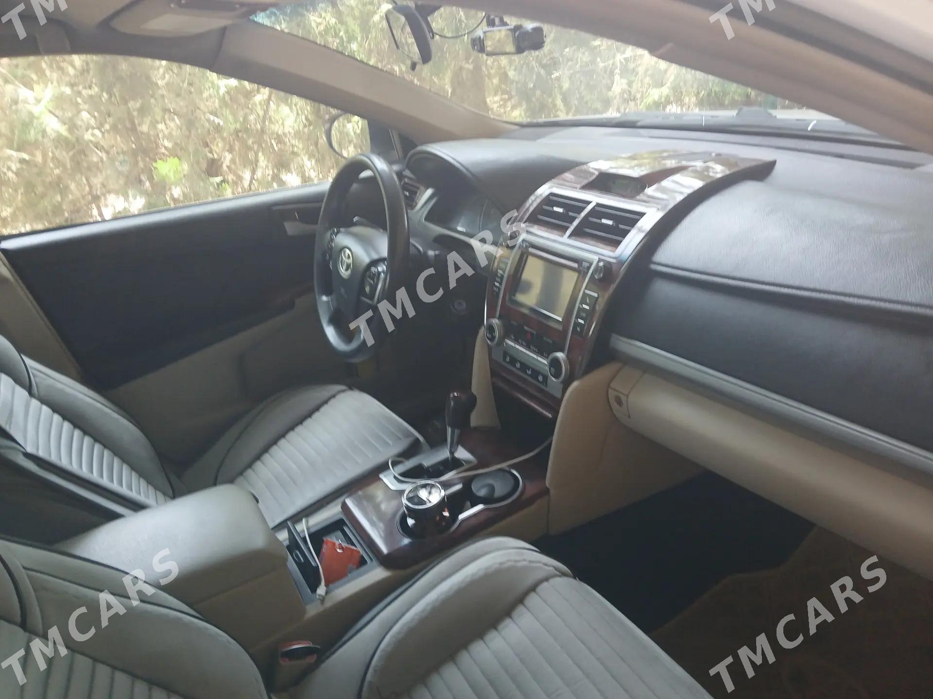 Toyota Camry 2012 - 200 000 TMT - Дашогуз - img 2