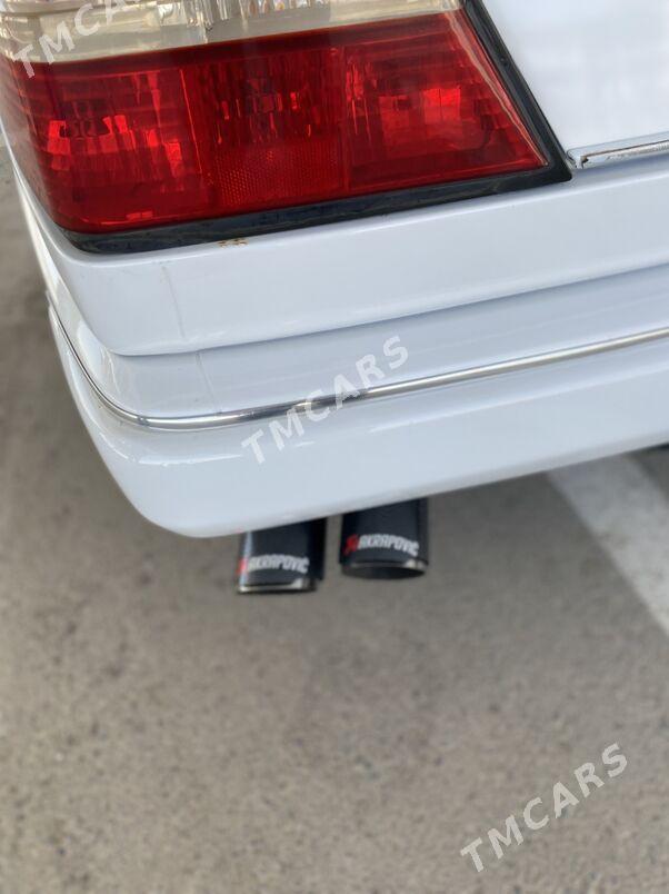 Mercedes-Benz E320 1988 - 49 999 TMT - Mary - img 4