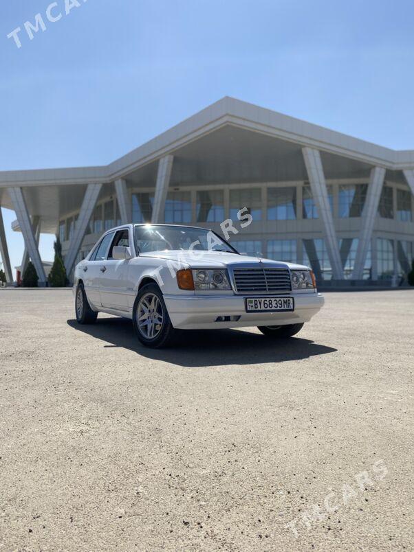 Mercedes-Benz E320 1988 - 49 999 TMT - Mary - img 8