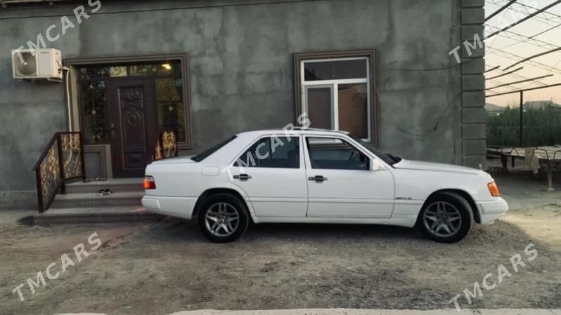 Mercedes-Benz E320 1988 - 49 999 TMT - Mary - img 7