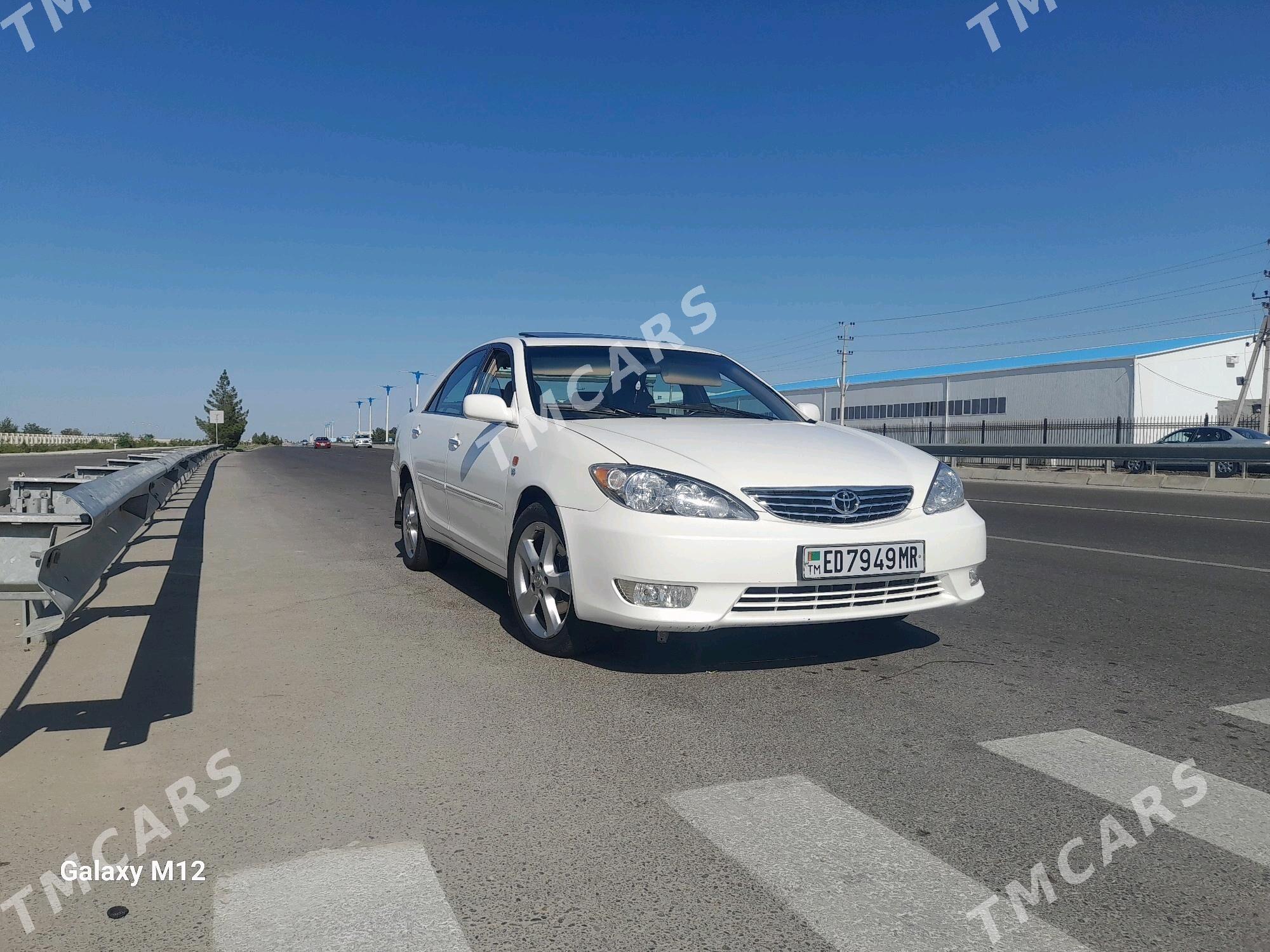 Toyota Camry 2003 - 170 000 TMT - Mary - img 3