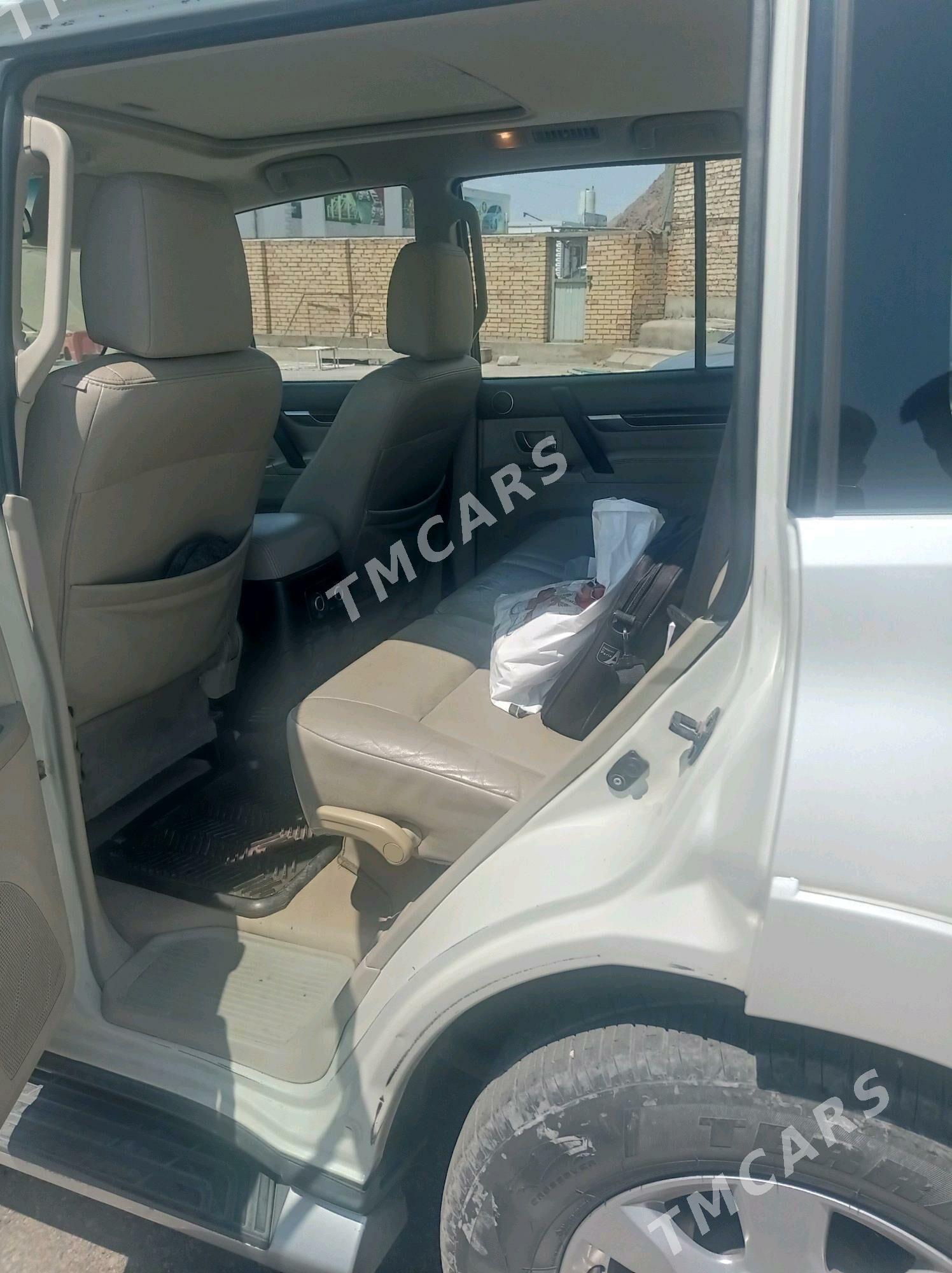 Mitsubishi Pajero 2010 - 220 000 TMT - Балканабат - img 2