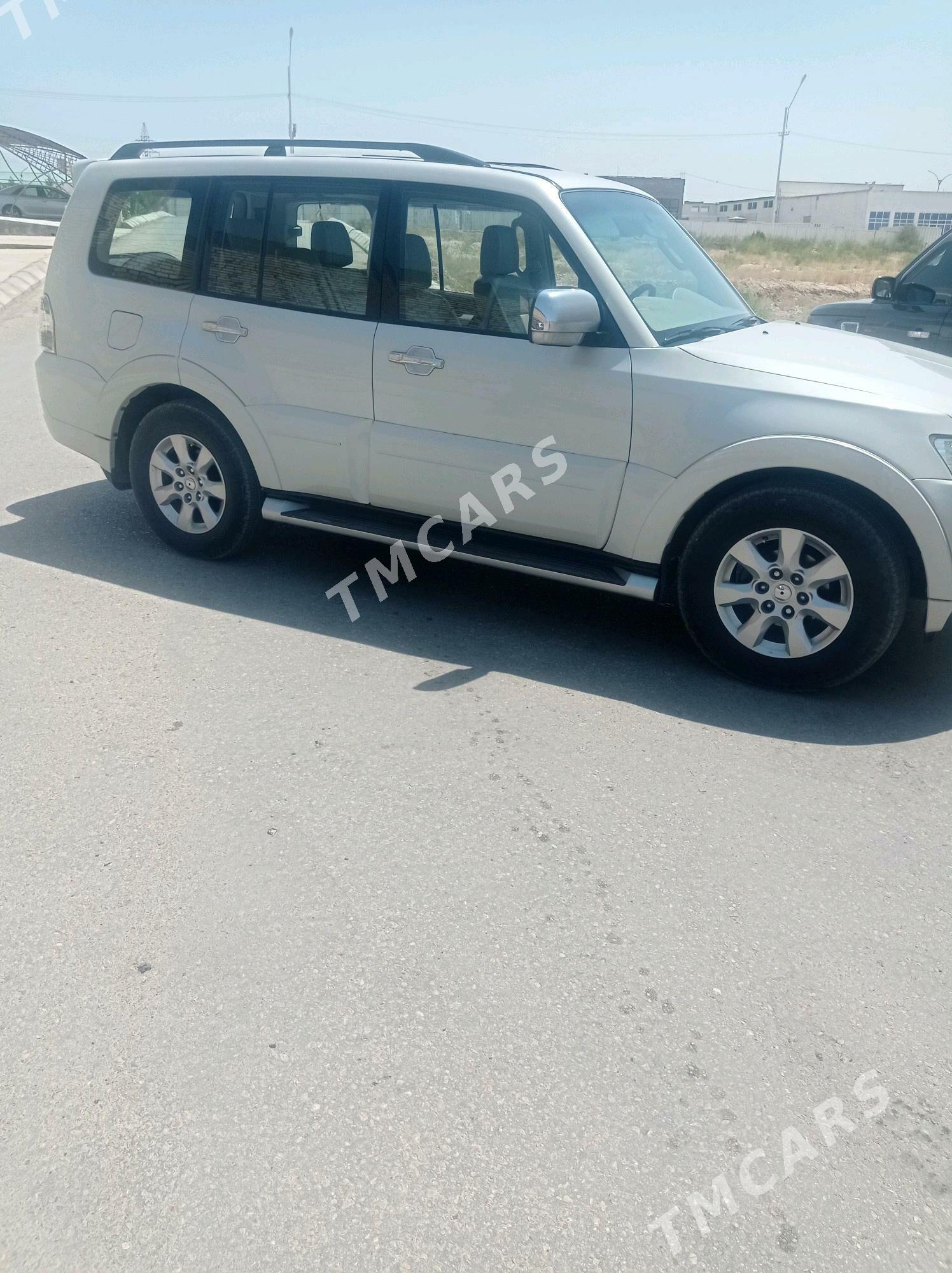 Mitsubishi Pajero 2010 - 220 000 TMT - Балканабат - img 5