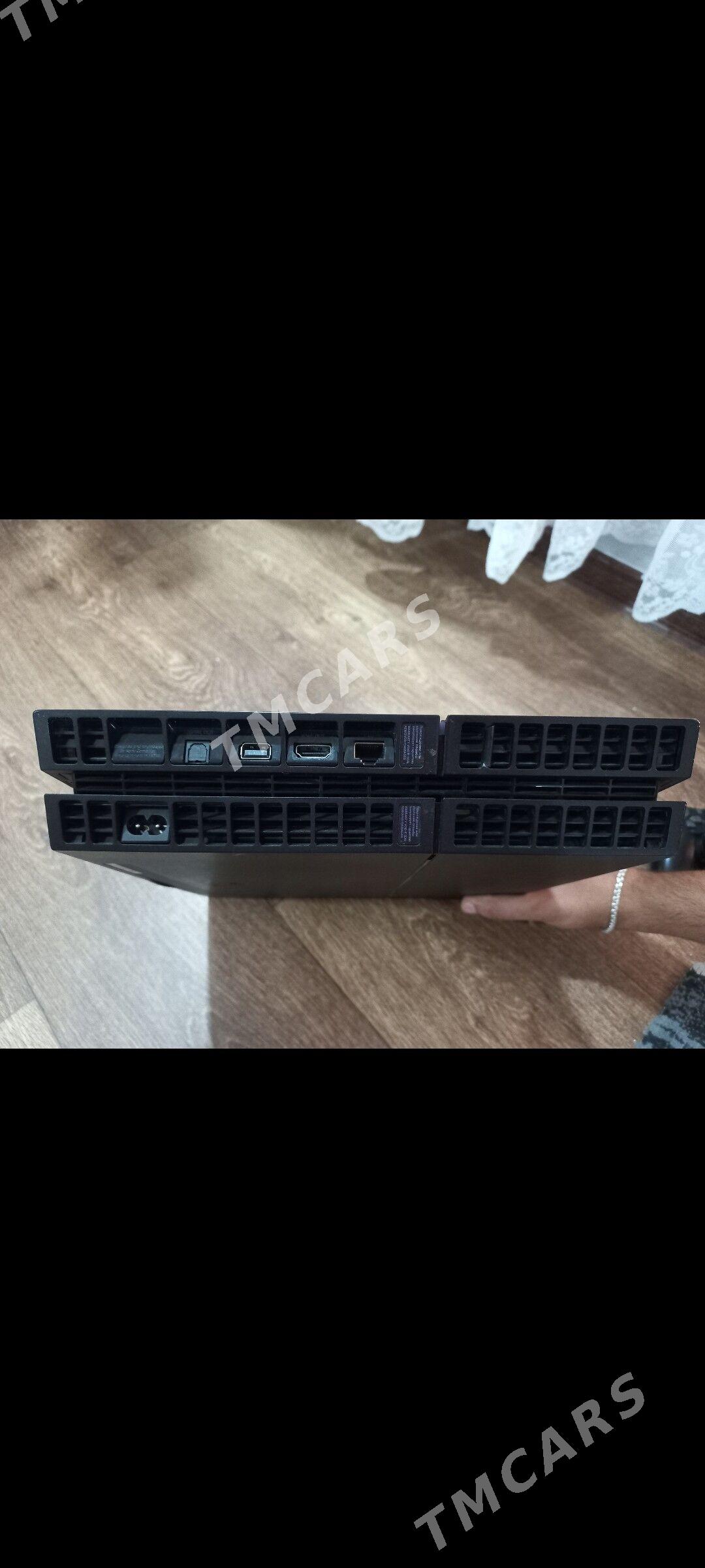PLAYSTATION 4 FAT 1TB - Baýramaly - img 4