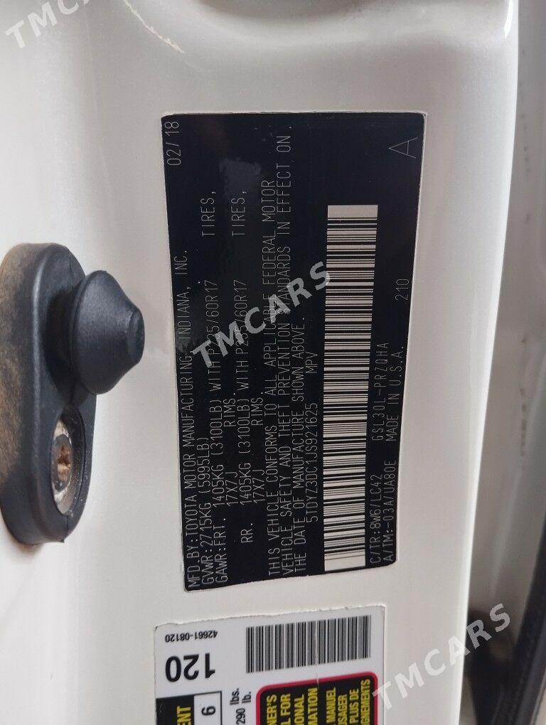 Toyota Sienna 2018 - 450 000 TMT - Kaka - img 8