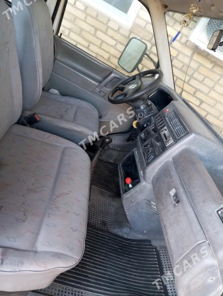 Volkswagen Transporter 2001 - 100 000 TMT - Керки - img 3