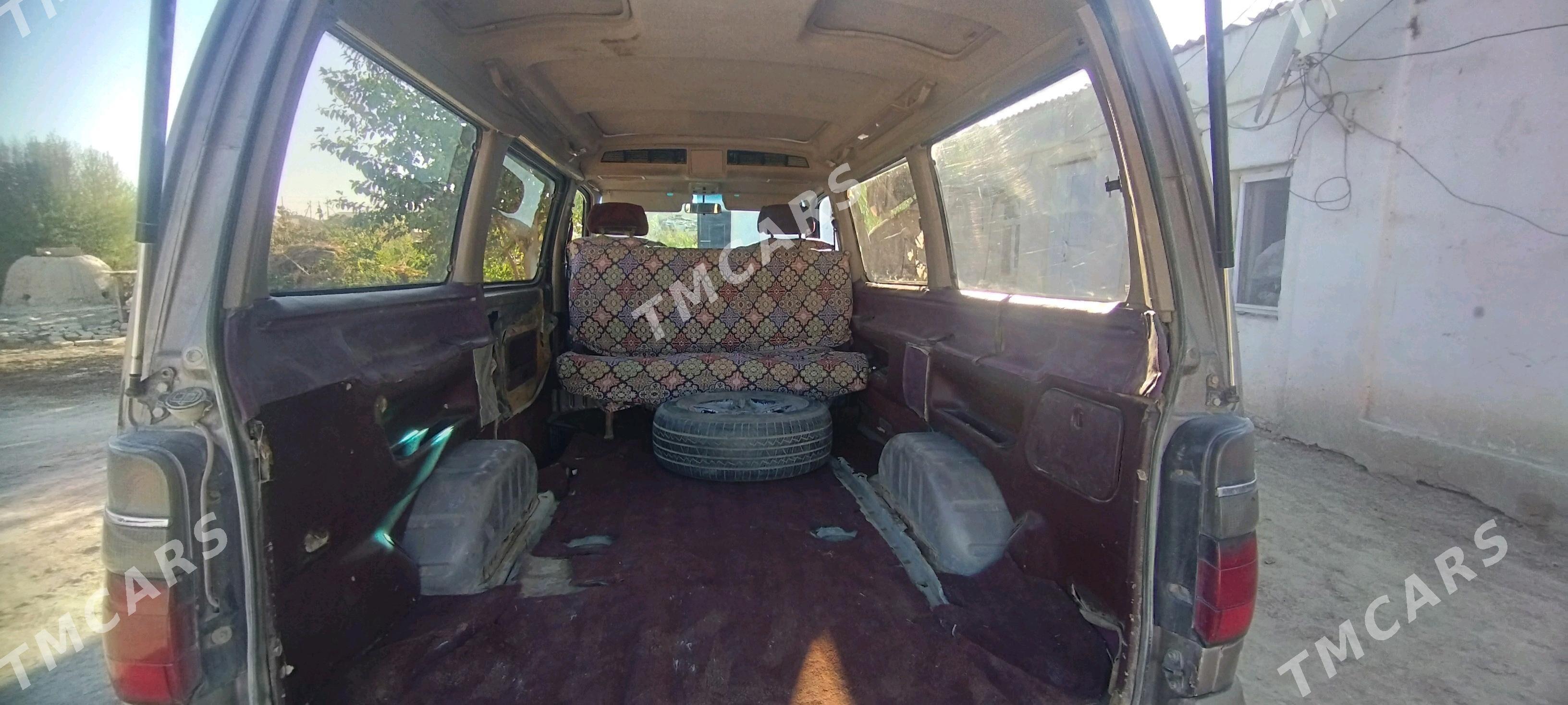 Toyota Hiace 1990 - 60 000 TMT - Векильбазар - img 3