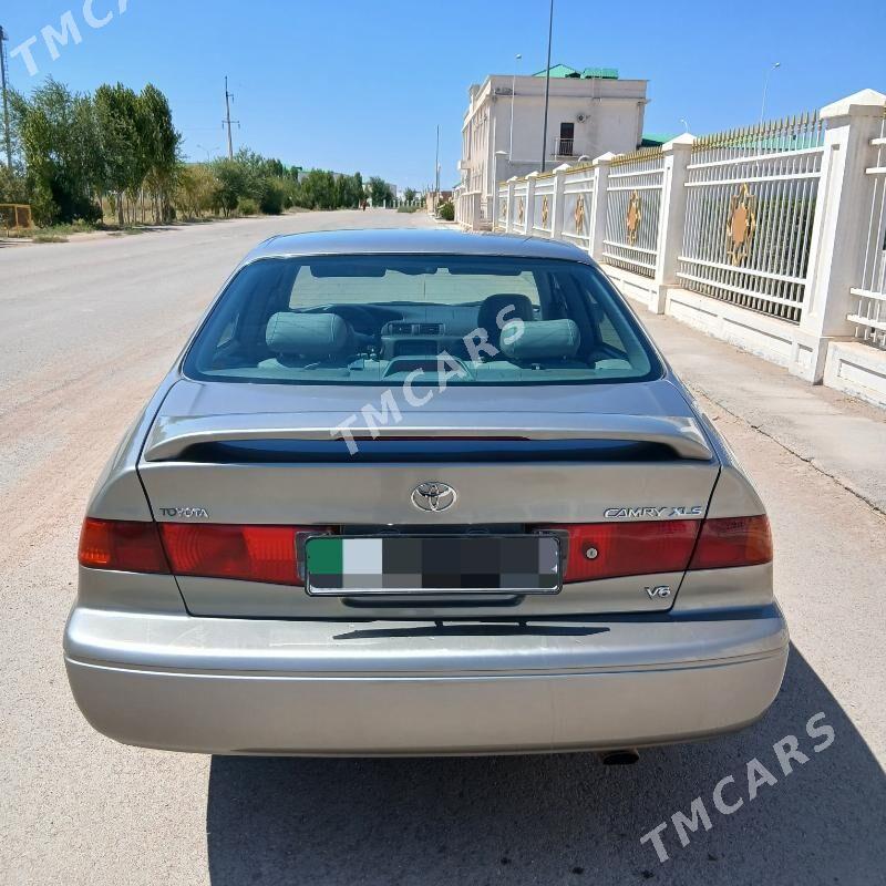 Toyota Camry 2001 - 170 000 TMT - Gubadag - img 3