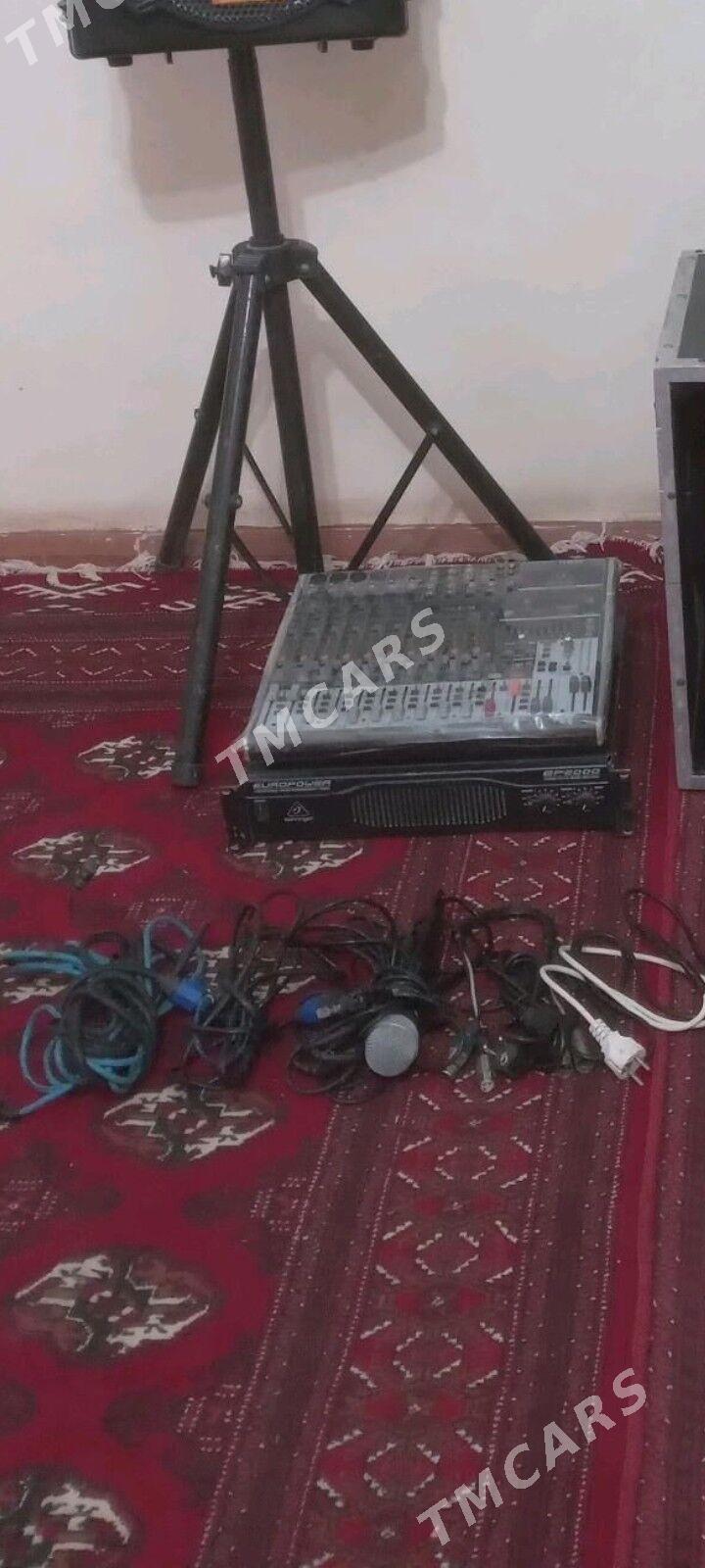 Behringer aparat kalonka - Garabekewül - img 5