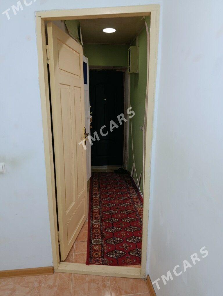Гостинка 1в2 - 10 мкр - img 4
