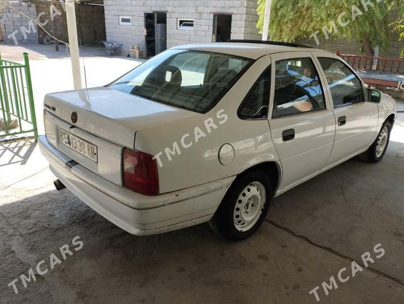 Opel Vectra 1991 - 31 500 TMT - Bäherden - img 3