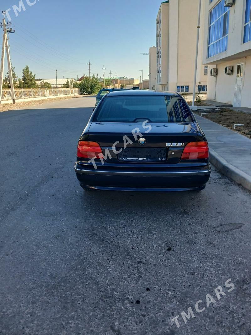 BMW 528 2000 - 125 000 TMT - Сейди - img 2