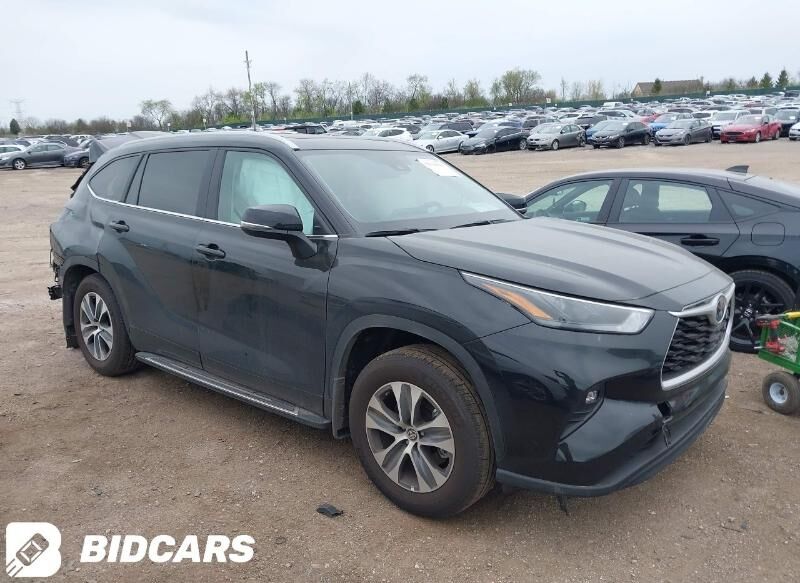 Toyota Highlander 2024 - 650 000 TMT - Ашхабад - img 5