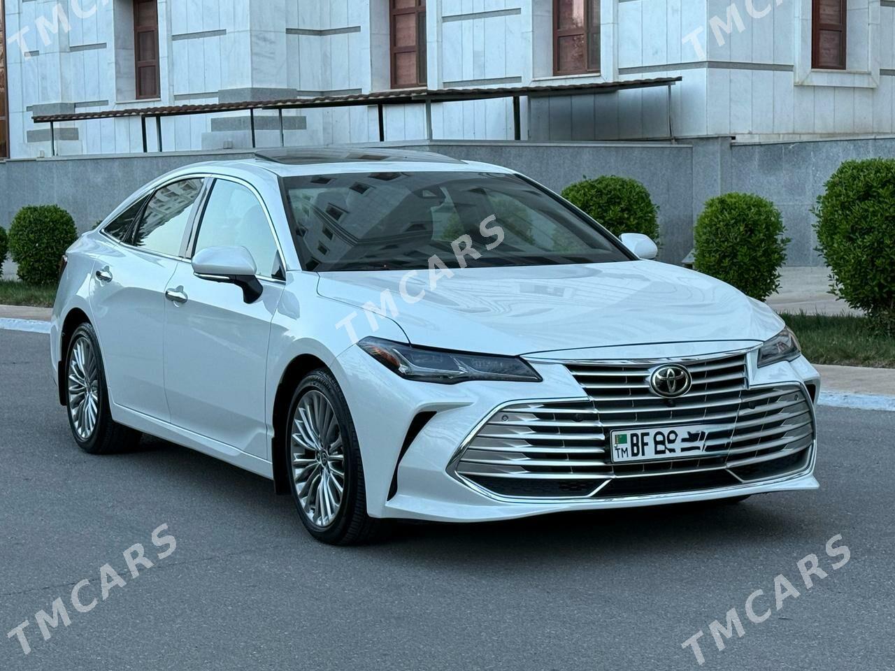 Toyota Avalon 2022 - 500 000 TMT - Бузмеин - img 5