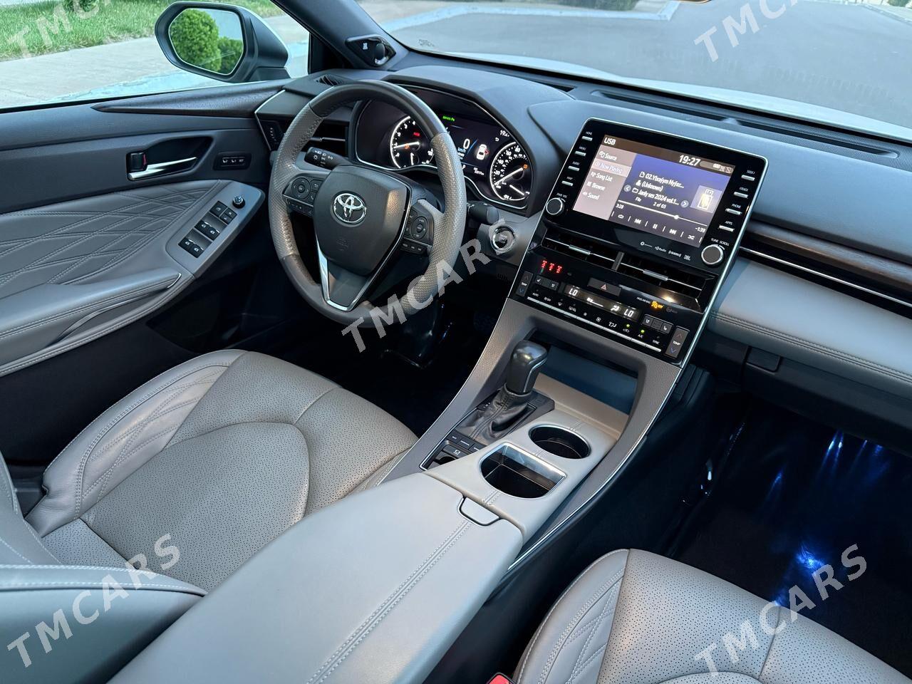 Toyota Avalon 2022 - 500 000 TMT - Бузмеин - img 9