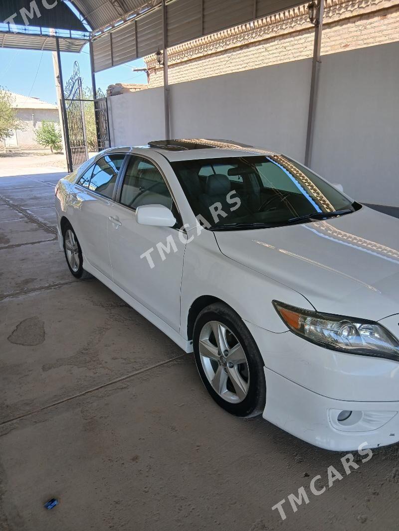Toyota Camry 2011 - 240 000 TMT - Daşoguz - img 4