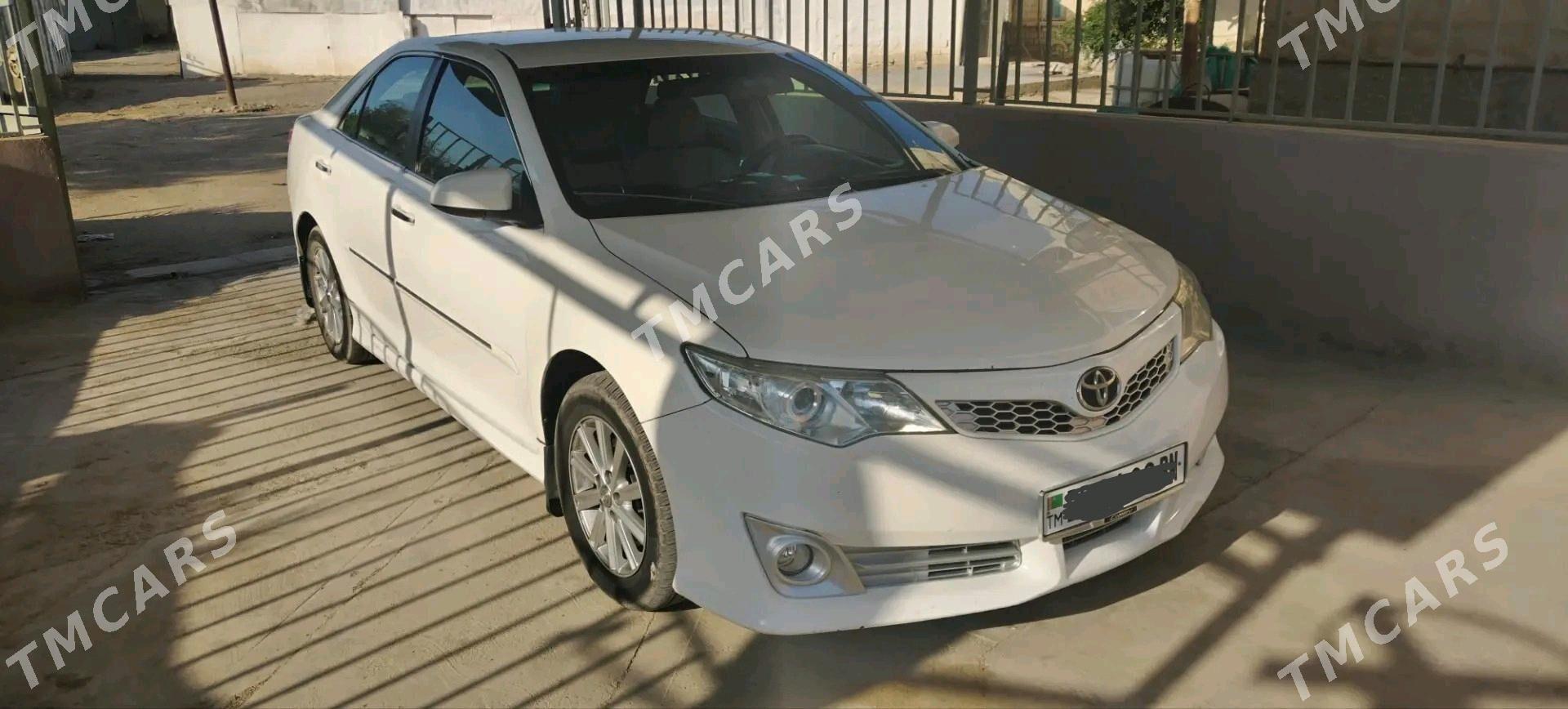 Toyota Camry 2012 - 190 000 TMT - Туркменбаши - img 3