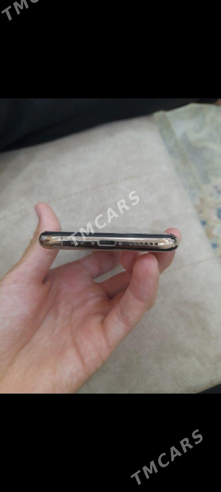 iphone xs - Балканабат - img 2