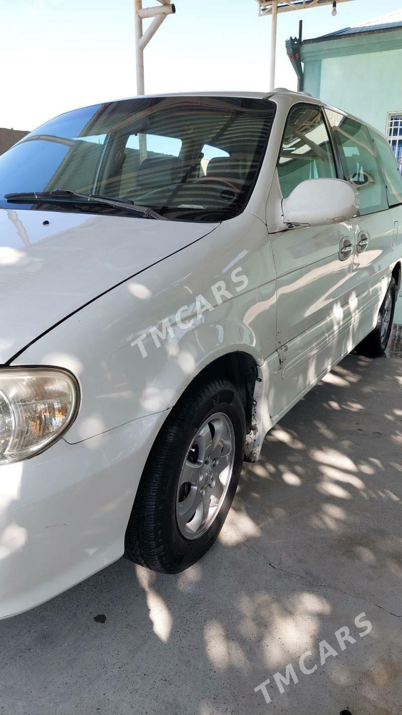 Kia Sedona 2003 - 90 000 TMT - Бахарден - img 3