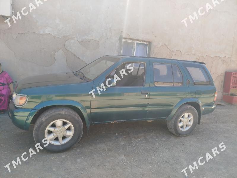 Nissan Pathfinder 1996 - 70 000 TMT - етр. Туркменбаши - img 2