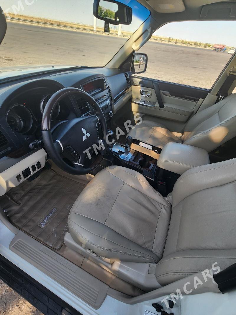 Mitsubishi Pajero 2012 - 255 000 TMT - Ашхабад - img 6