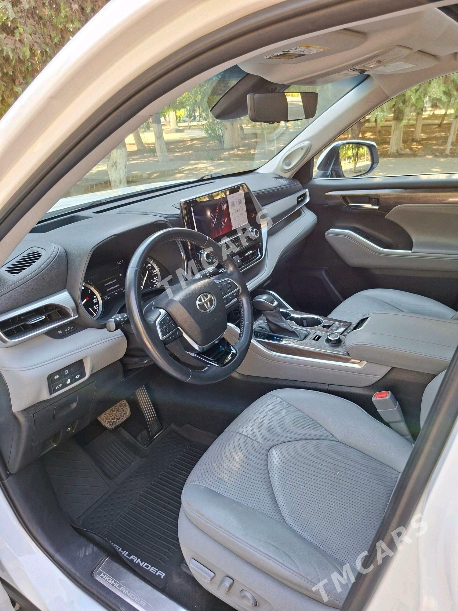 Toyota Highlander 2020 - 700 000 TMT - Aşgabat - img 9