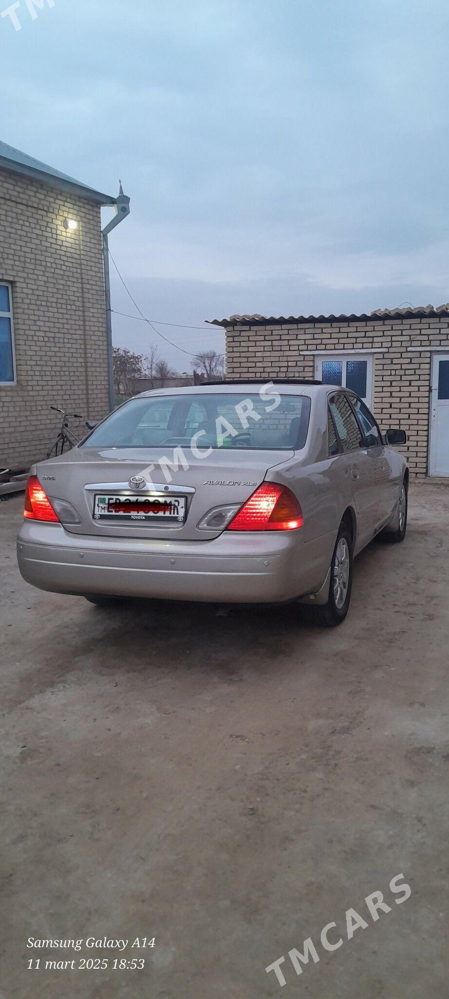 Toyota Avalon 2002 - 220 000 TMT - Мары - img 4