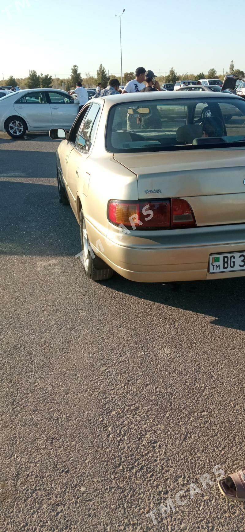 Toyota Camry 1995 - 70 000 TMT - Türkmenabat - img 8