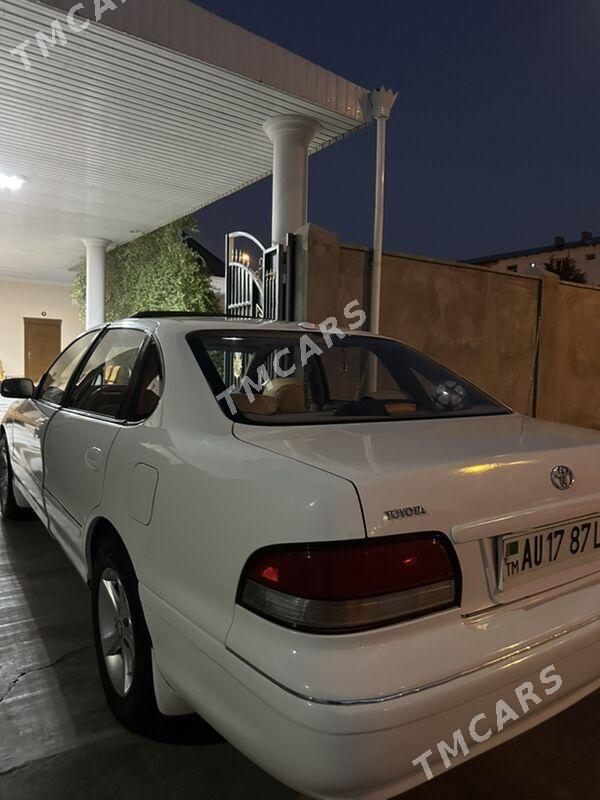 Toyota Avalon 1996 - 125 000 TMT - Фарап - img 3
