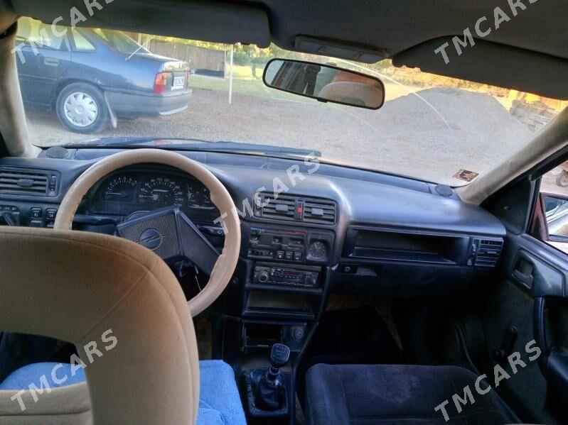 Opel Vectra 1991 - 24 000 TMT - Сакарчага - img 3