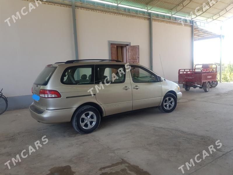 Toyota Sienna 2002 - 160 000 TMT - Akdepe - img 3