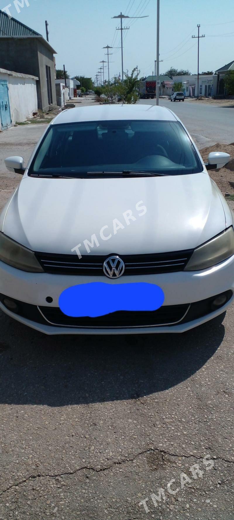 Volkswagen Jetta III 2010 - 110 000 TMT - Балканабат - img 2
