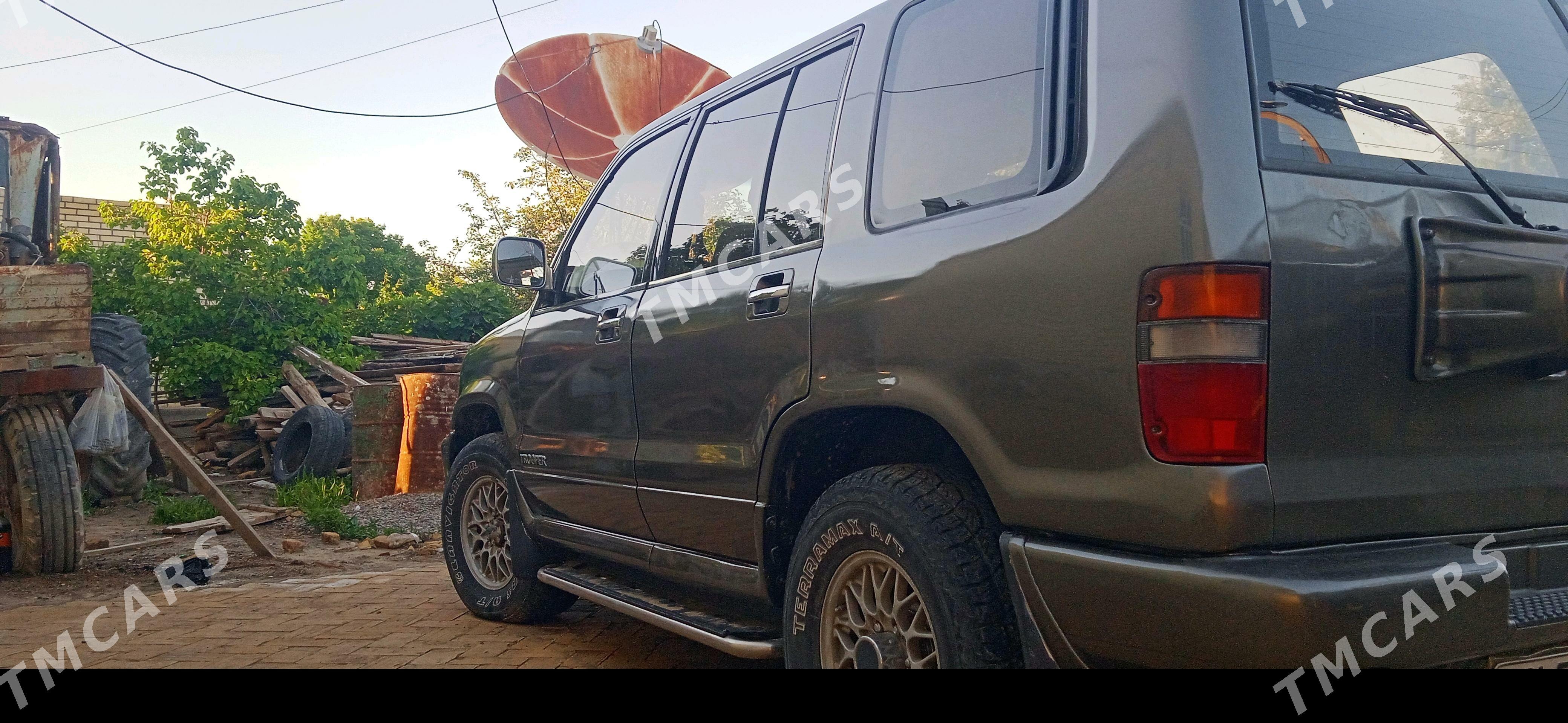 Isuzu Trooper 1998 - 60 000 TMT - Байрамали - img 5