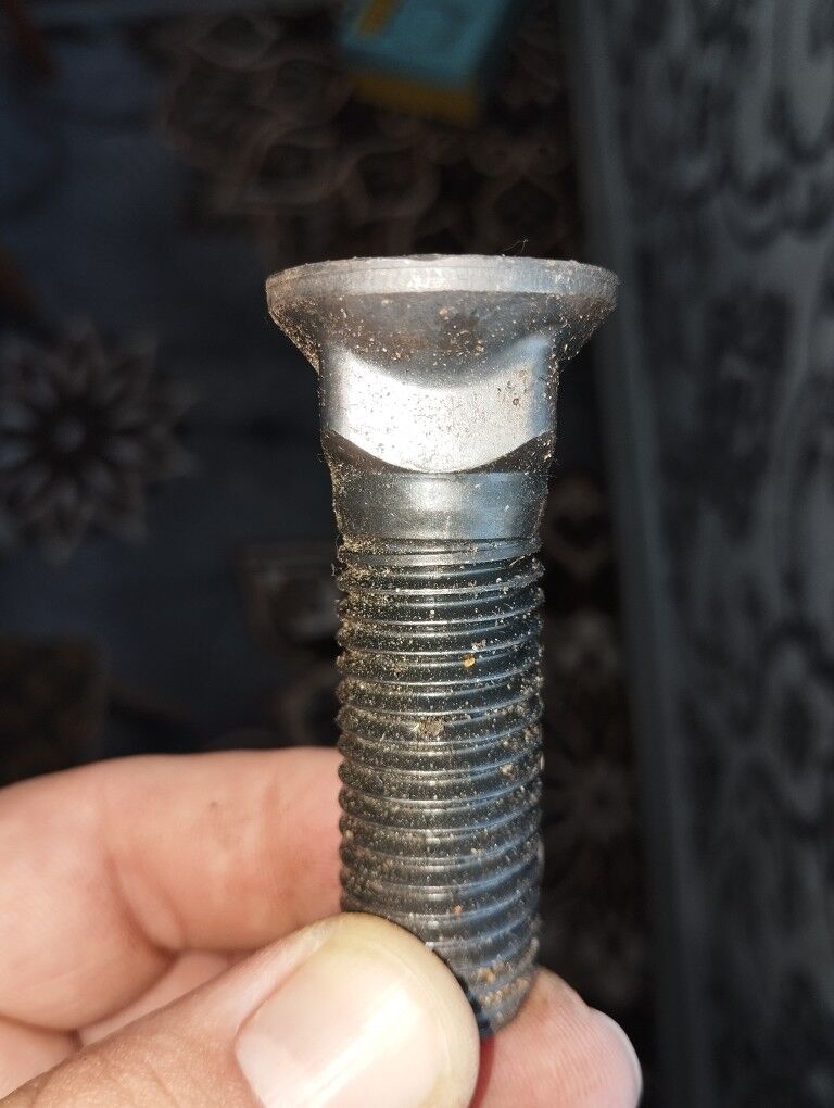 CATERPILLAR BOLT GAÝKA 150 TMT - Balkanabat - img 2