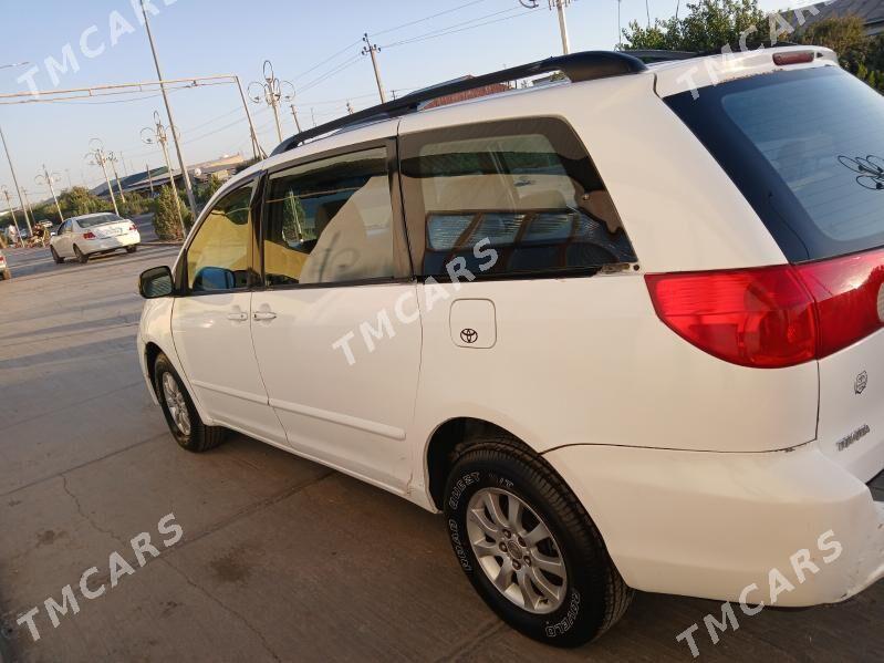 Toyota Sienna 2008 - 200 000 TMT - Дашогуз - img 6