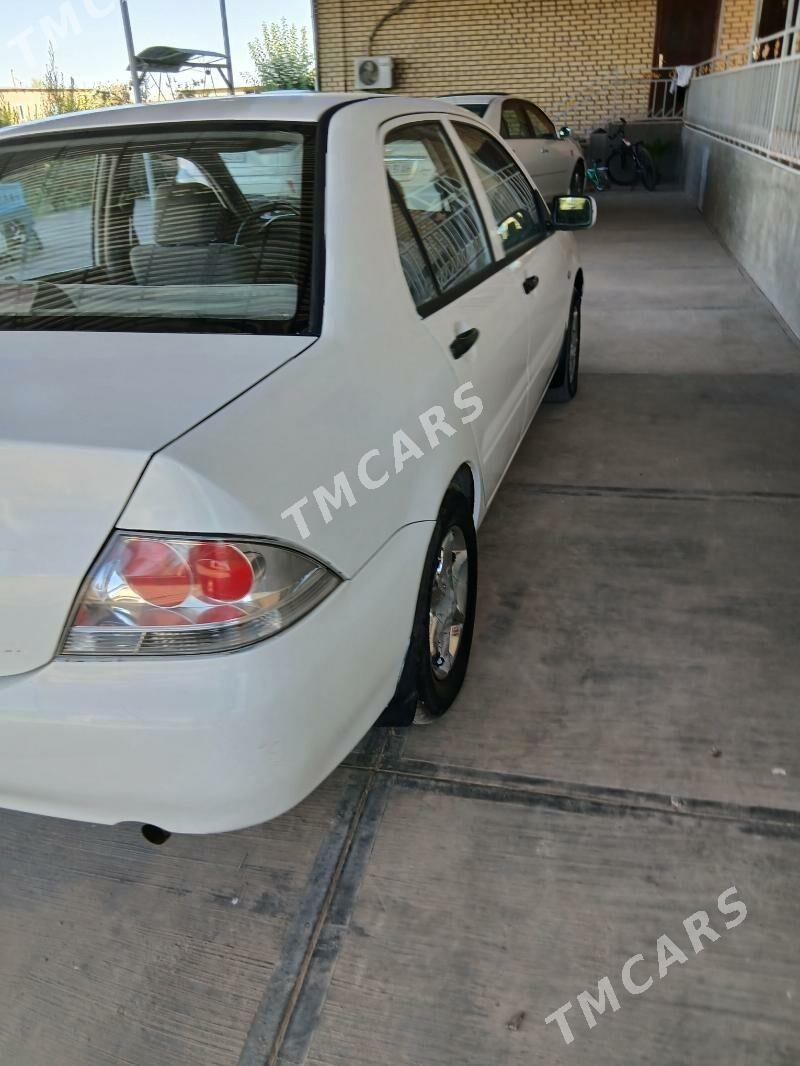 Mitsubishi Lancer 2004 - 64 000 TMT - Бабадайхан - img 3