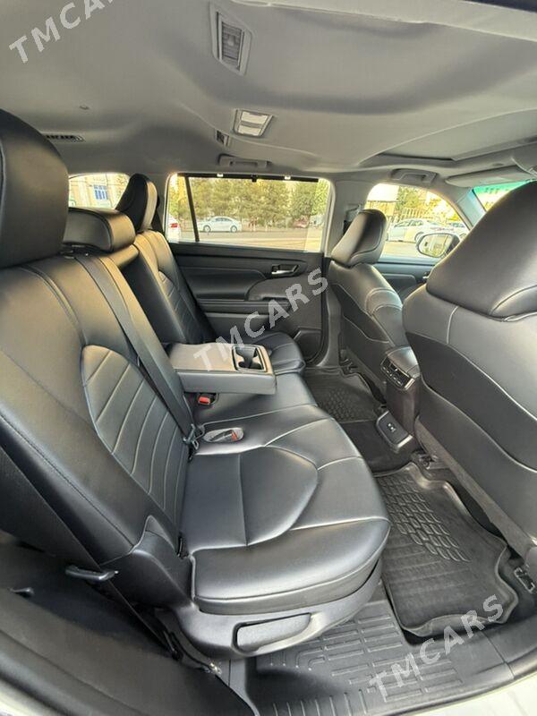 Toyota Highlander 2022 - 561 450 TMT - Ашхабад - img 9