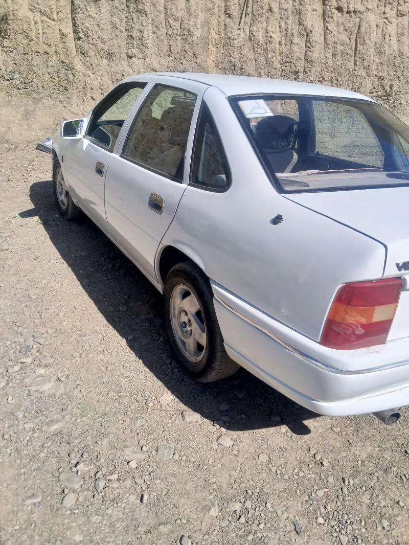 Opel Vectra 1993 - 36 000 TMT - Bäherden - img 10