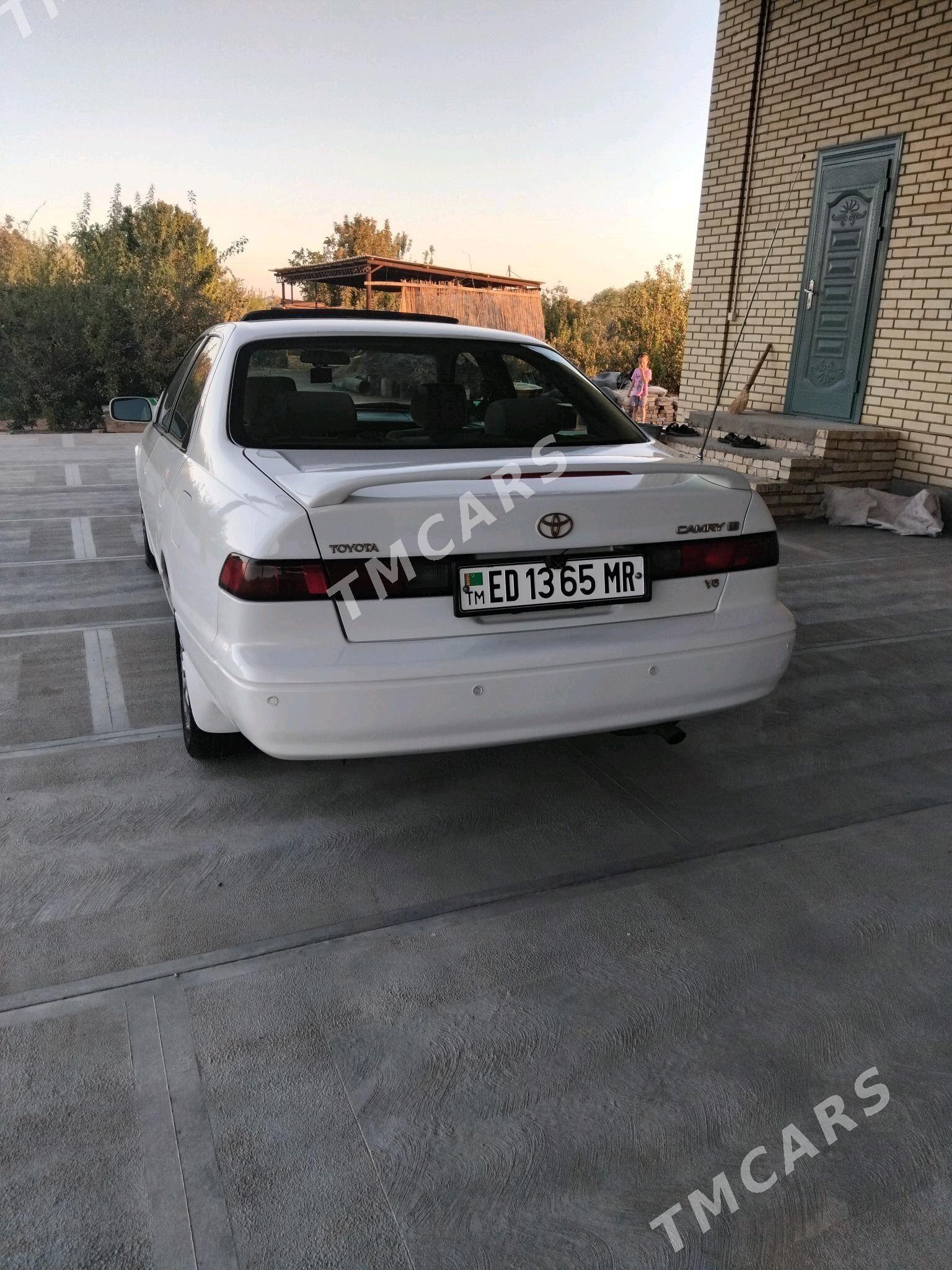 Toyota Camry 1999 - 150 000 TMT - Мары - img 2