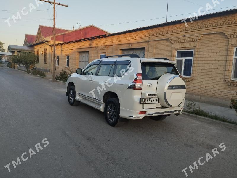 Toyota Land Cruiser Prado 2010 - 480 000 TMT - Туркменабат - img 4