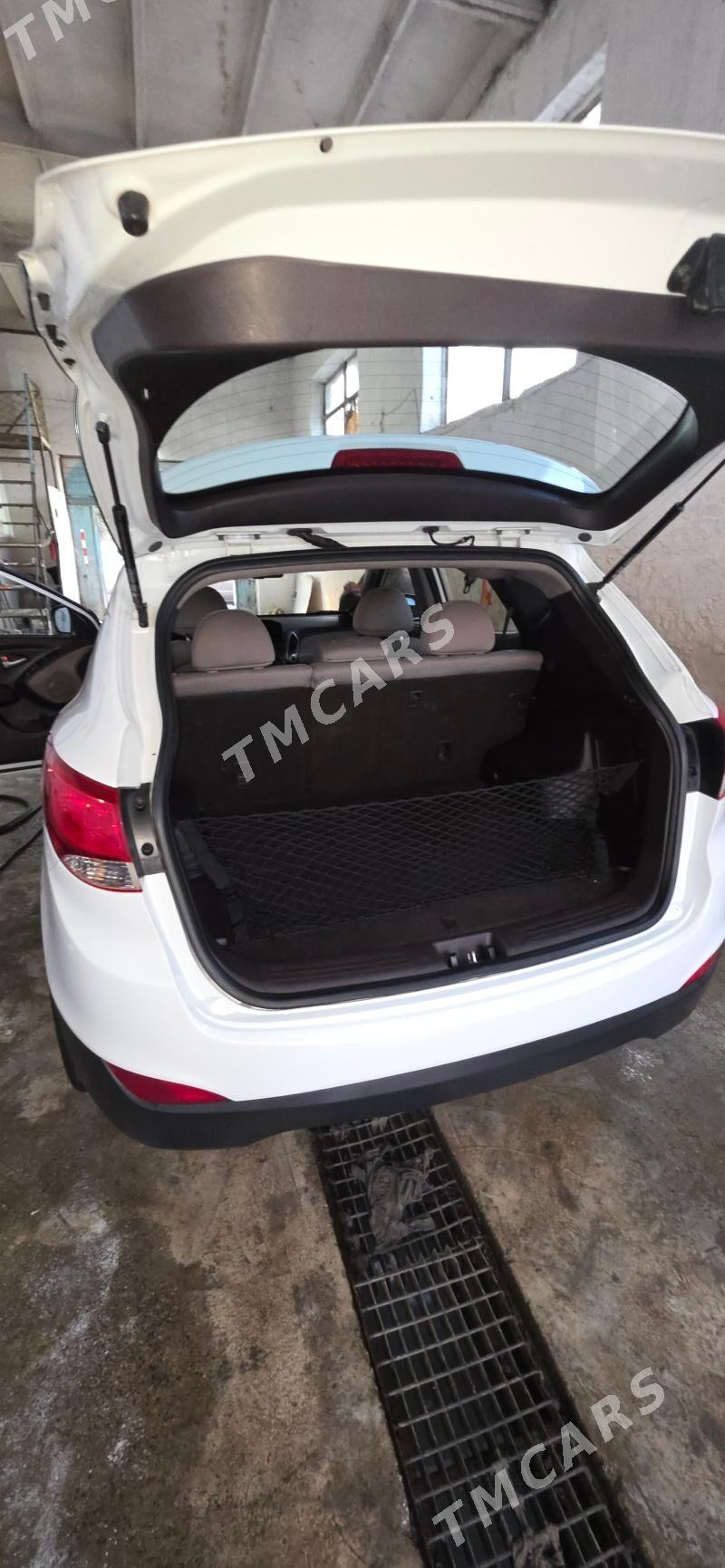 Hyundai IX35 2013 - 200 000 TMT - Мары - img 4
