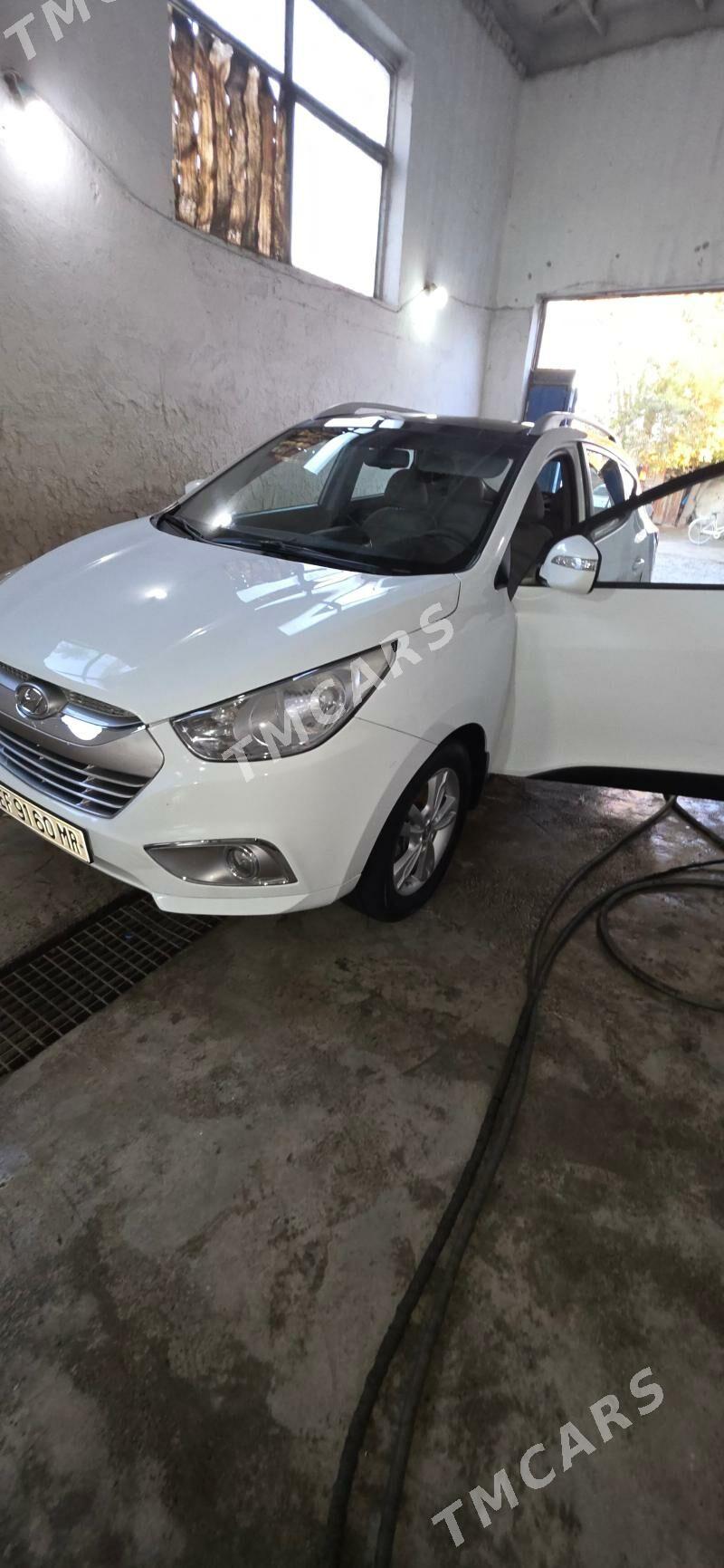 Hyundai IX35 2013 - 200 000 TMT - Мары - img 2