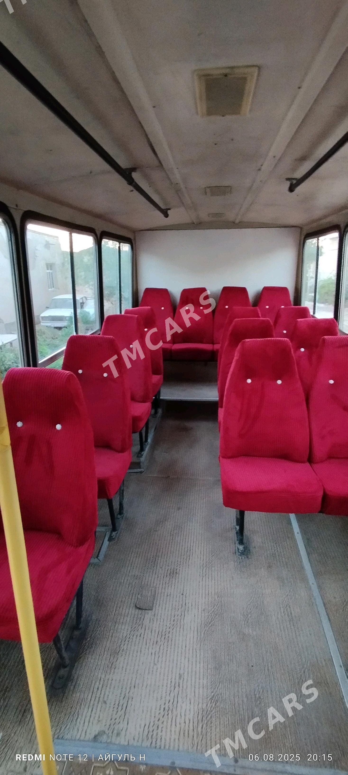Iveco Daily 1994 - 150 000 TMT - Кёнеургенч - img 10