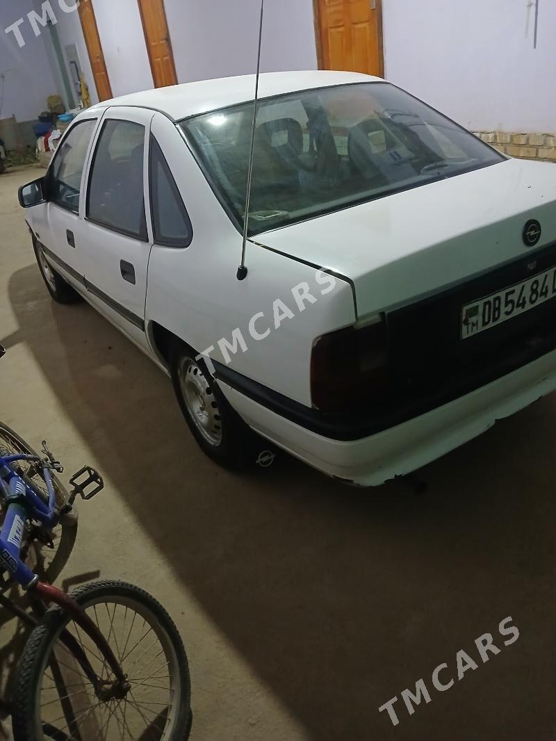 Opel Vectra 1992 - 27 000 TMT - Керки - img 5