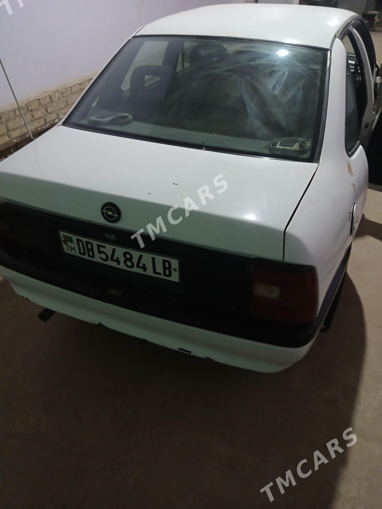 Opel Vectra 1992 - 27 000 TMT - Керки - img 3