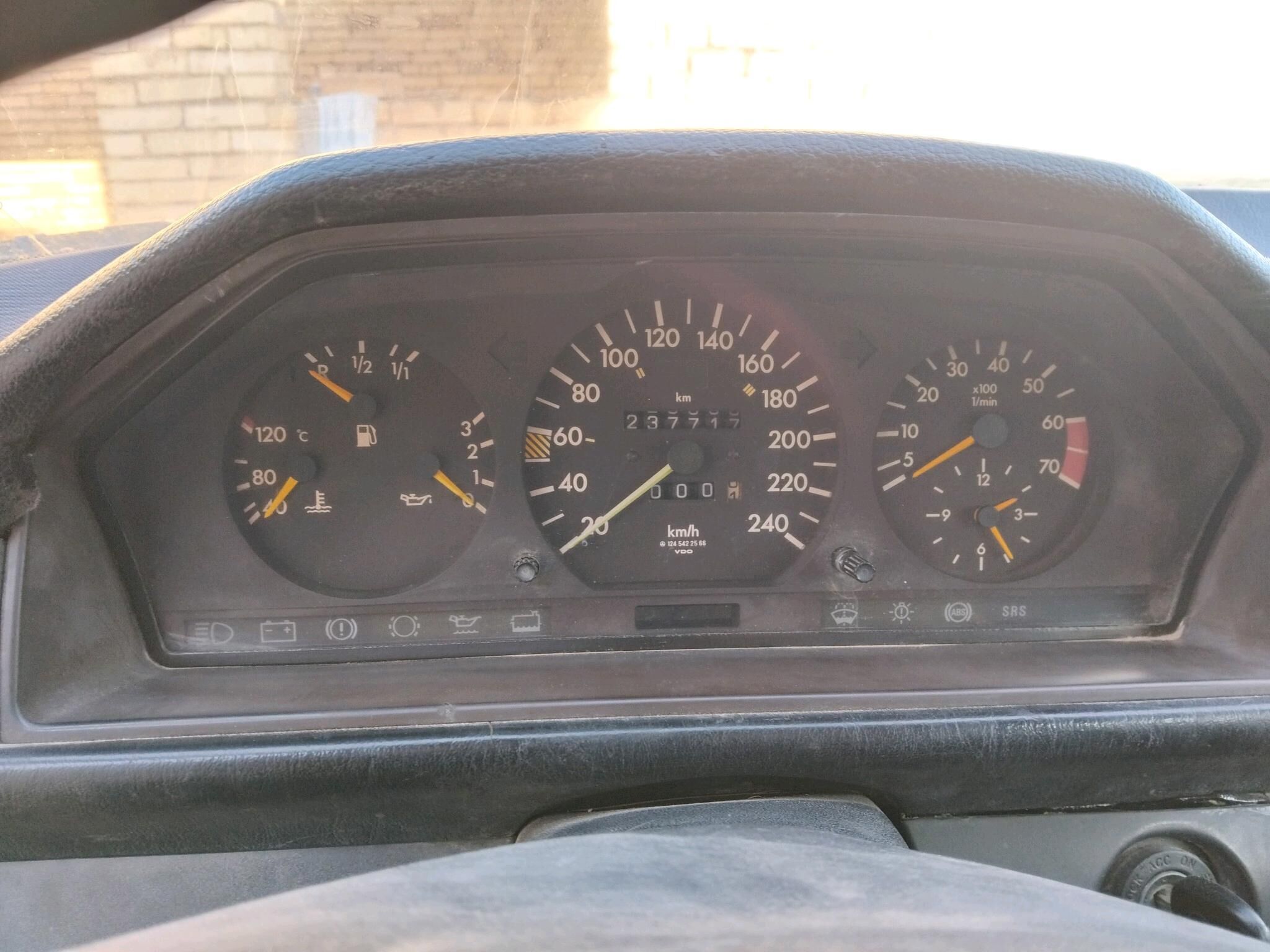 Mercedes-Benz 300E 1995 - 25 000 TMT - Mary - img 7
